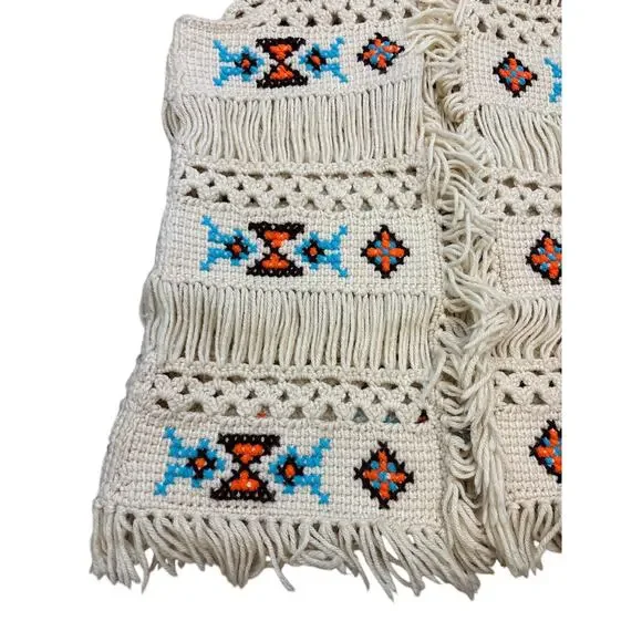 Vintage 1960’s handmade floral crotchet hippie boho fringed festival vest aztec - Picture 2 of 4